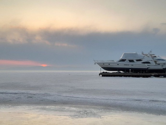 Зима во Владивостоке: гололедица на дорогах и сильный ветер Зима во Владивостоке: гололедица на дорогах и сильный ветер