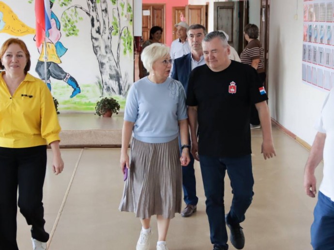 ​Валерий Сухих: «Каждый ребенок должен учиться в комфортных и безопасных условиях»