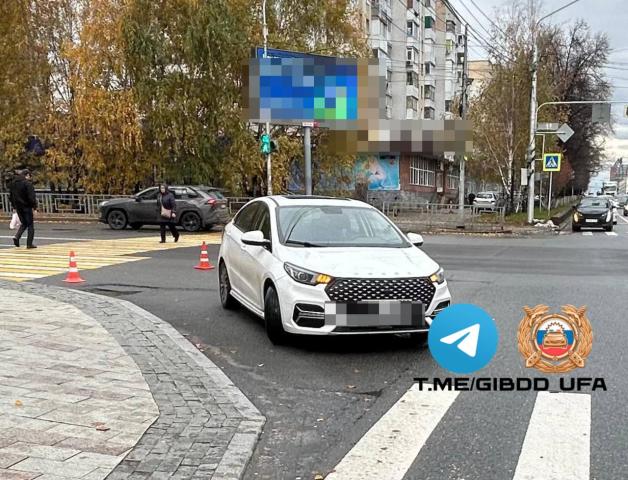 Иномарка сбила 12-летнего школьника в Уфе Иномарка сбила 12-летнего школьника в Уфе