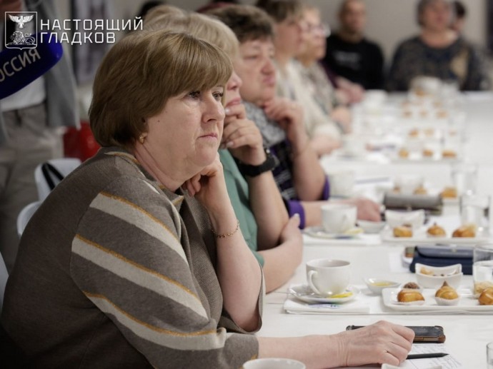 Губернатор Гладков встретился с семьями погибших на СВО белгородцев Губернатор Гладков встретился с семьями погибших на СВО белгородцев