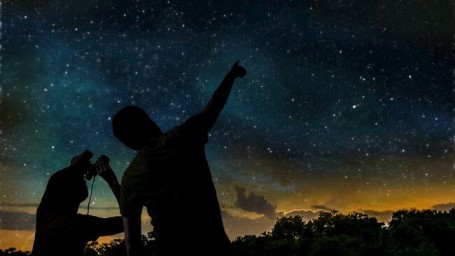 Россиянам назвали лучшее время для наблюдения за метеорным потоком Ориониды