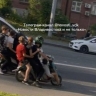 Четверо на одного: Малолетние мопедисты продолжают беспределить во Владивостоке