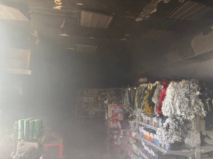 В Слободском загорелся магазин в торговом центре В Слободском загорелся магазин в торговом центре