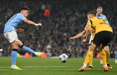 Дубль Фодена помог "Манчестер Сити" разгромить дортмундскую "Боруссию" в Лиге чемпионов