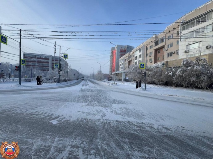 В Якутске водитель наехал на ребенка, переходившего дорогу