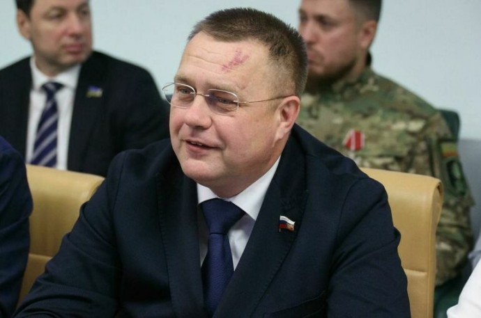 Сенатор Кастюкевич рассказал, какой главный урок ему дала мама