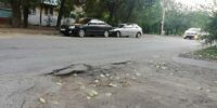 На Бульваре Победы в Астрахани обновили разметку