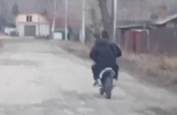 В Иркутской области задержали двух подростков на мототехнике