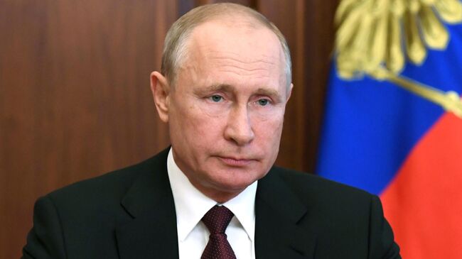 Путин поздравил первоклассников с Днем знаний