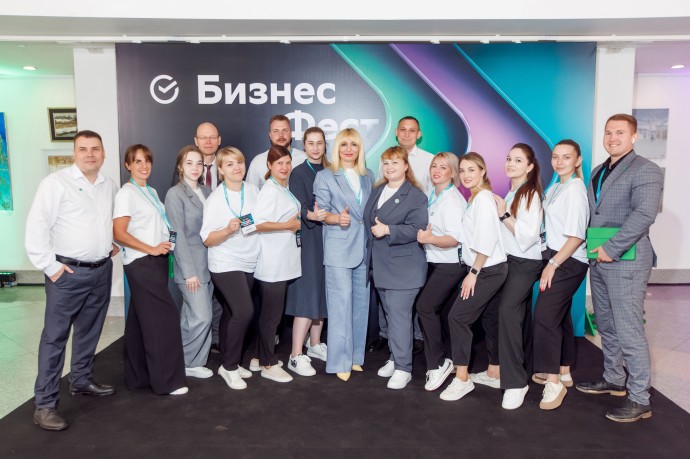 От Зеленого марафона до IT-школы: как Сбер развивает Ярославскую область От Зеленого марафона до IT-школы: как Сбер развивает Ярославскую область