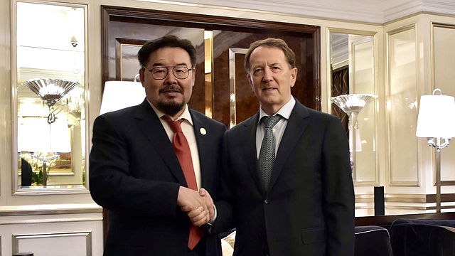 Алексей Гордеев провел рабочую встречу с премьер-министром Монголии Гомбожавын Занданшатаром