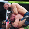 Экс-чемпион UFC высмеял Дю Плесси после поражения от Чимаева