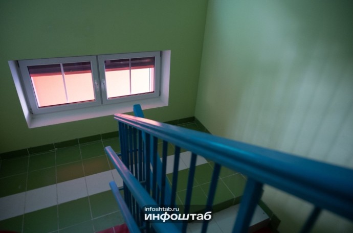 Астраханцам напоминают о штрафах за хранение вещей в подъездах Астраханцам напоминают о штрафах за хранение вещей в подъездах