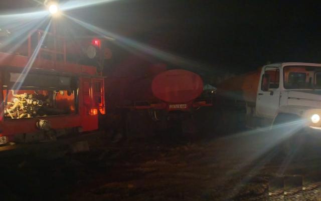 Крупный пожар на складе стройматериалов ликвидировали в Башкирии Крупный пожар на складе стройматериалов ликвидировали в Башкирии