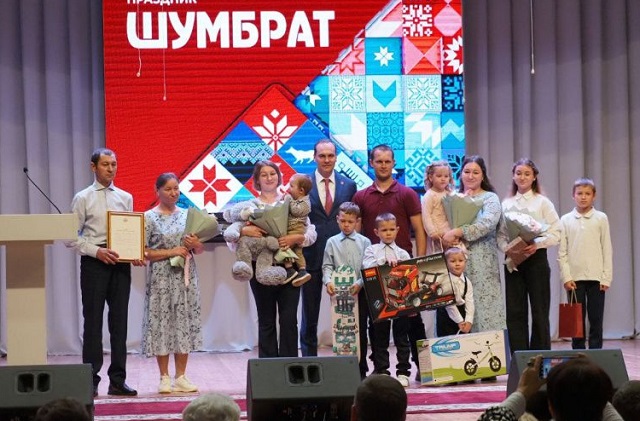 Артём Здунов - на межрегиональном фольклорном празднике «Шумбрат!»: «Это наше достояние!»