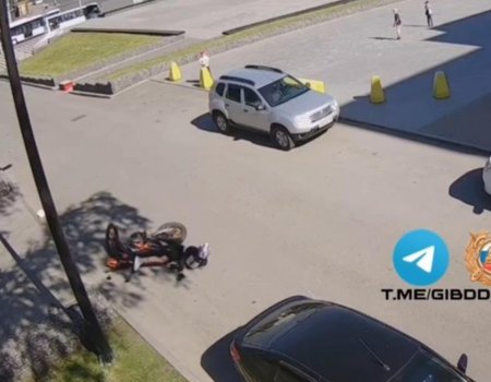 В Уфе неустановленный мотоциклист снес 9-летнего ребенка