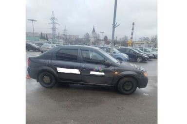 На парковке Линии в Смоленске пенсионерка попала под Логан