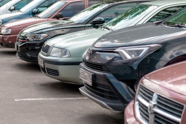 Более 1,2 тысячи брошенных автомобилей утилизировали в Москве