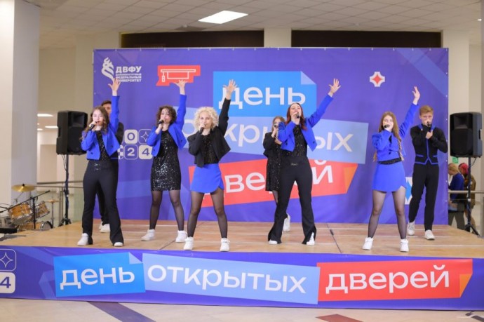 Жить и учиться в городе у моря: День открытых дверей ДВФУ-2025