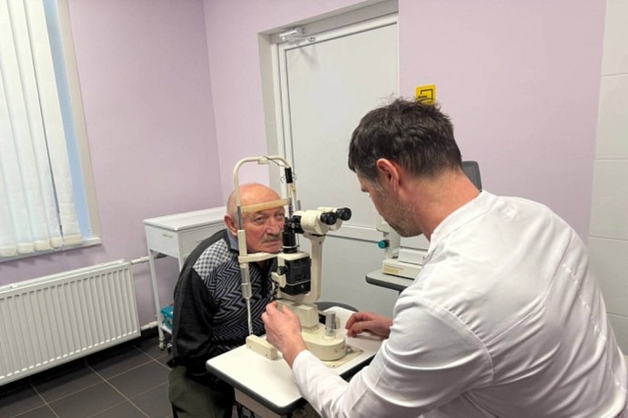 Тульские хирурги восстановили зрение мужчине после 40 лет слепоты