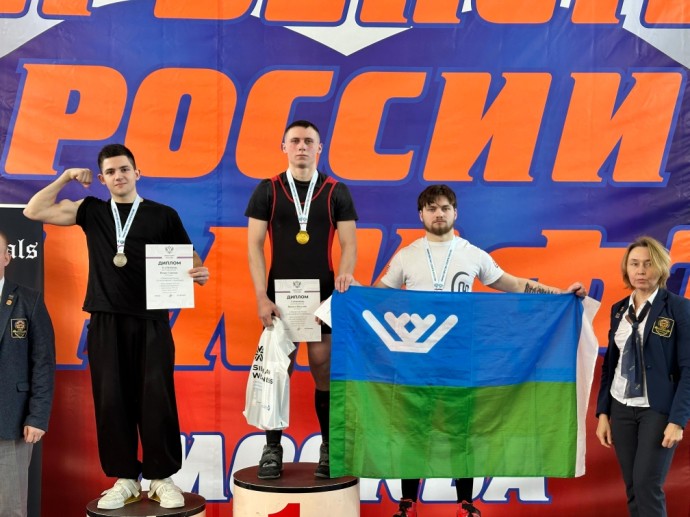 Якутянин Игорь Спанчок завоевал серебро первенства России по пауэрлифтингу