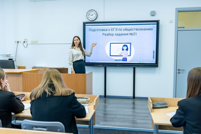 Рособрнадзор сохранит особый формат ГИА в приграничных и новых регионах