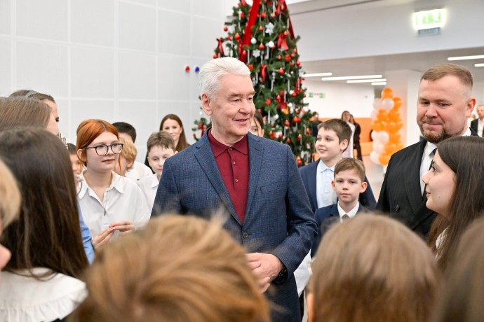 Сергей Собянин открыл новое здание школы в Коммунарке