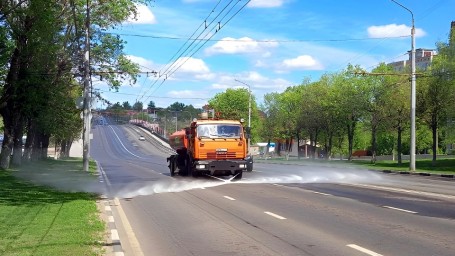 В Туле продолжается уборка города