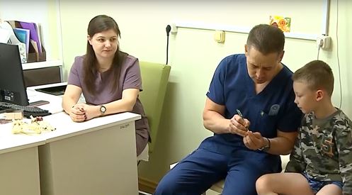 Специалисты областной детской больницы регулярно проводят прием пациентов в Рыбинске