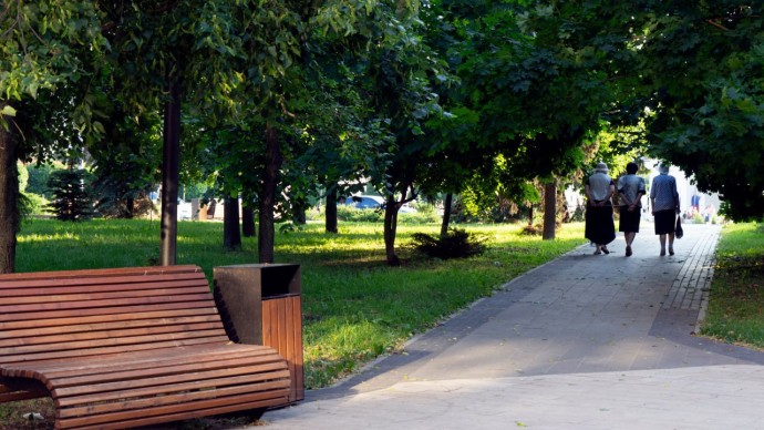 В курском парке Бородино установят модульный туалет и благоустроят игровую площадку