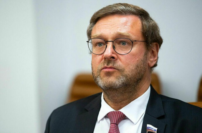 Сенатор Косачев назвал четким сигналом заявление Путина о ДСНВ
