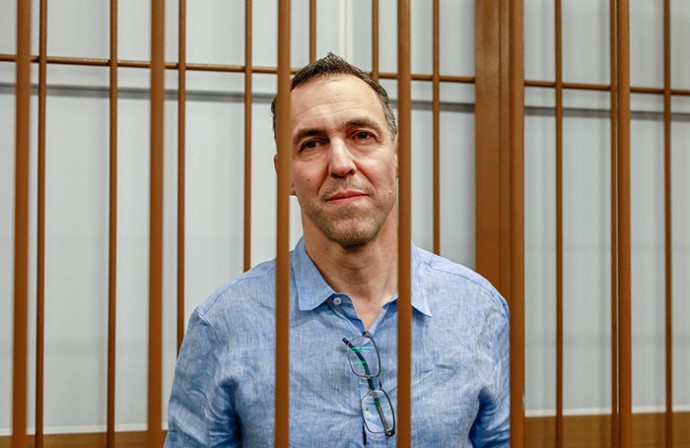 Путин пообещал разобраться с делом французского журналиста Лорана Винатье Путин пообещал разобраться с делом французского журналиста Лорана Винатье