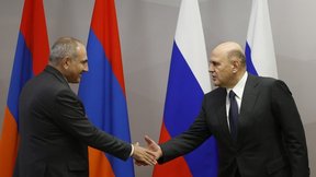 Михаил Мишустин провёл встречу с Премьер-министром Республики Армения Николом Пашиняном