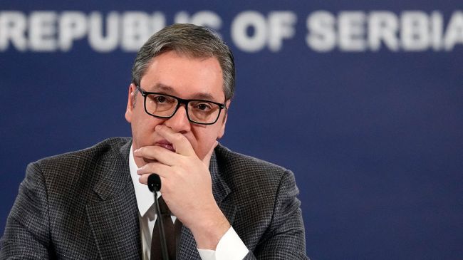 Президент Сербии: Страны мира готовятся к глобальным войнам, надо выбирать сторону