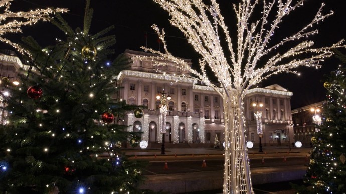 Желание быть в этой красоте: Елена Тихомирова о новогоднем убранстве Петербурга