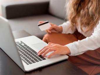 Госдума повысила размер штрафов за навязывание потребителю дополнительных платных товаров и услуг