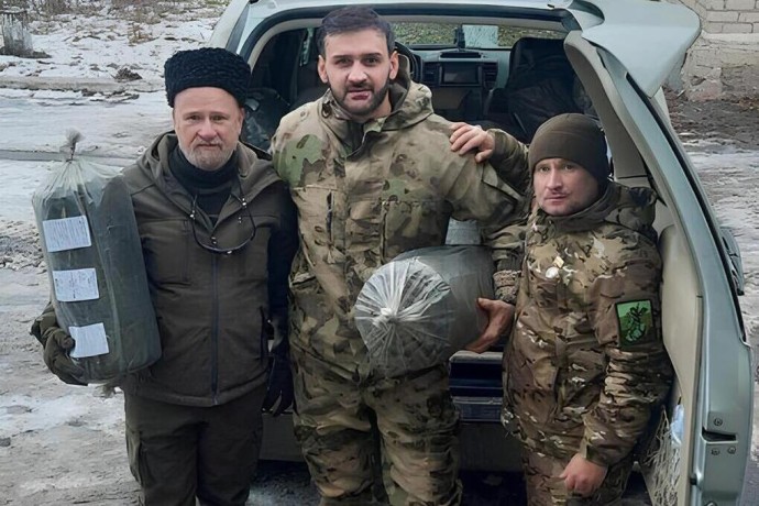 Спортсмены Северной Осетии совместно с казаками передали гуманитарную помощь батальону «СКИФ» в ЛНР Спортсмены Северной Осетии совместно с казаками передали гуманитарную помощь батальону «СКИФ» в ЛНР