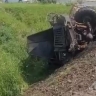 "Просто жесть": большегруз улетел с трассы на выезде из Корсакова