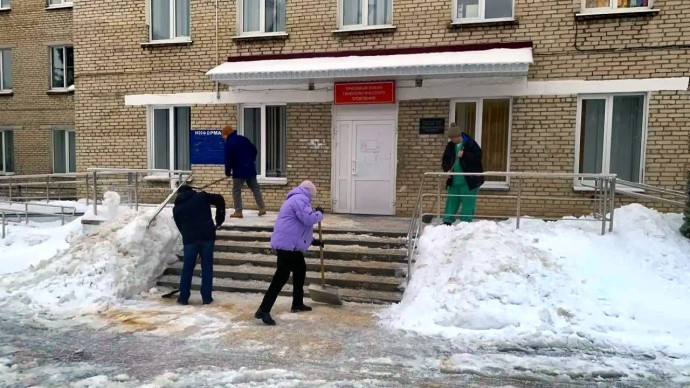 12000 «снежных волонтёров» вышли на уборку снега в Тульской области 12000 «снежных волонтёров» вышли на уборку снега в Тульской области