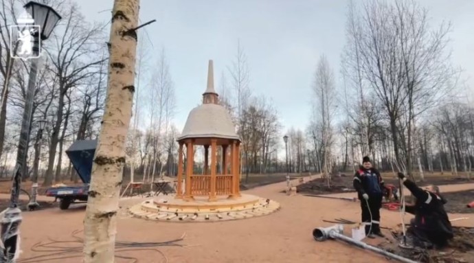 В Петропавловском парке Ярославля воссоздали историческую беседку В Петропавловском парке Ярославля воссоздали историческую беседку