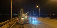 Администрация Астрахани: большегрузы разбивают покрытие на Старом мосту