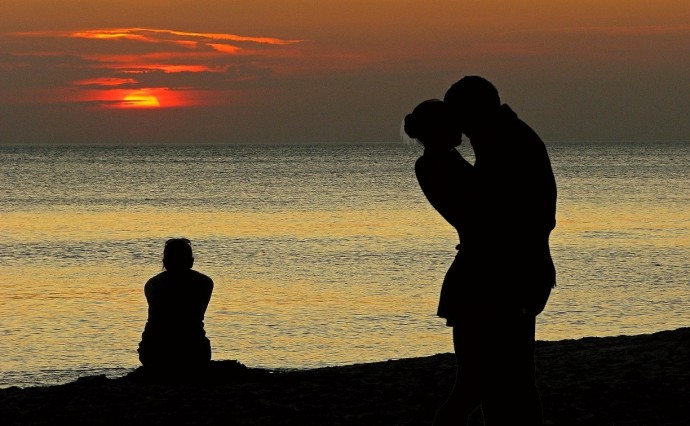 "Таран в Таранае": ревнивая автомобилистка на Сахалине пять раз врезалась в машину соперницы "Таран в Таранае": ревнивая автомобилистка на Сахалине пять раз врезалась в машину соперницы