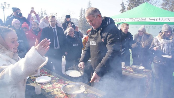 Что Радий Хабиров делал на большом празднике в Уфе