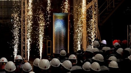 В Свердловской области выплавили миллионный титановый слиток — его масса составила 5,2 тонны