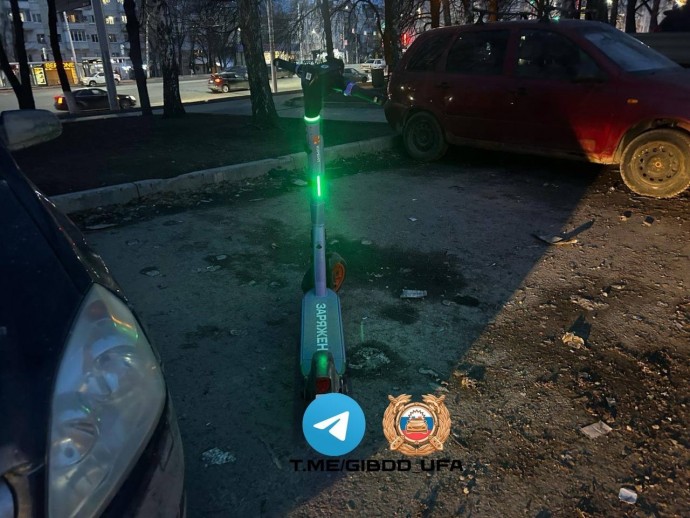 В Уфе «Лада Приора» сбила электросамокат с двумя детьми
