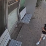 В Благовещенске школьник разбил стекло автобусного павильона