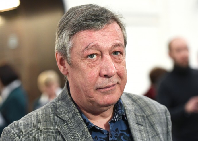 Михаил Ефремов нашел новую любовь. Его избранницей стала актриса Дарья Белоусова