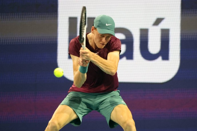 Синнер стал победителем Итогового турнира АТР, в финале обыграв Алькараса Синнер стал победителем Итогового турнира АТР, в финале обыграв Алькараса