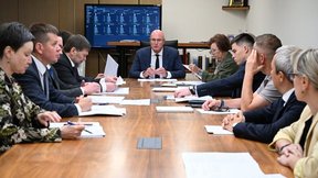 Дмитрий Чернышенко провёл совещание о развитии фиджитал-спорта в общеобразовательных организациях