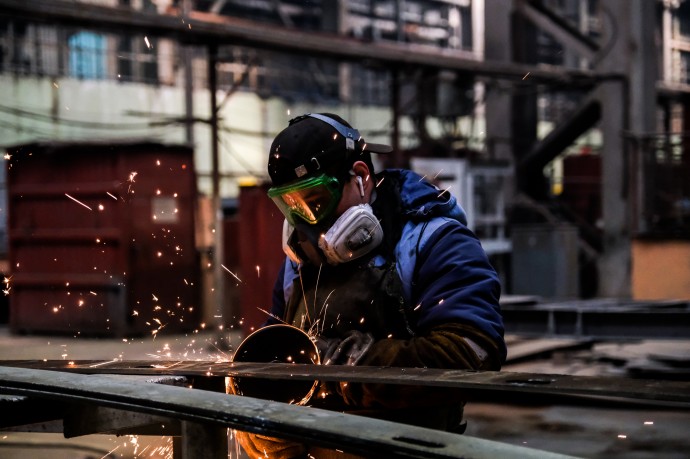 В Астрахани ищут электросварщиков с зарплатой до 300 тысяч рублей В Астрахани ищут электросварщиков с зарплатой до 300 тысяч рублей